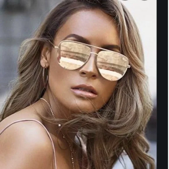 1 left Host Pick! 🌼🌼🌼NEW! gold Quay high key aviators - Picture 2 of 8
